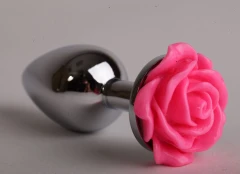 Серебристая анальная пробка с розовой розочкой - 9,5 см.